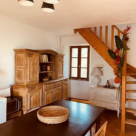 Casa de Férias Village *