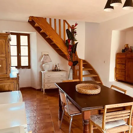 Village Casa de Férias